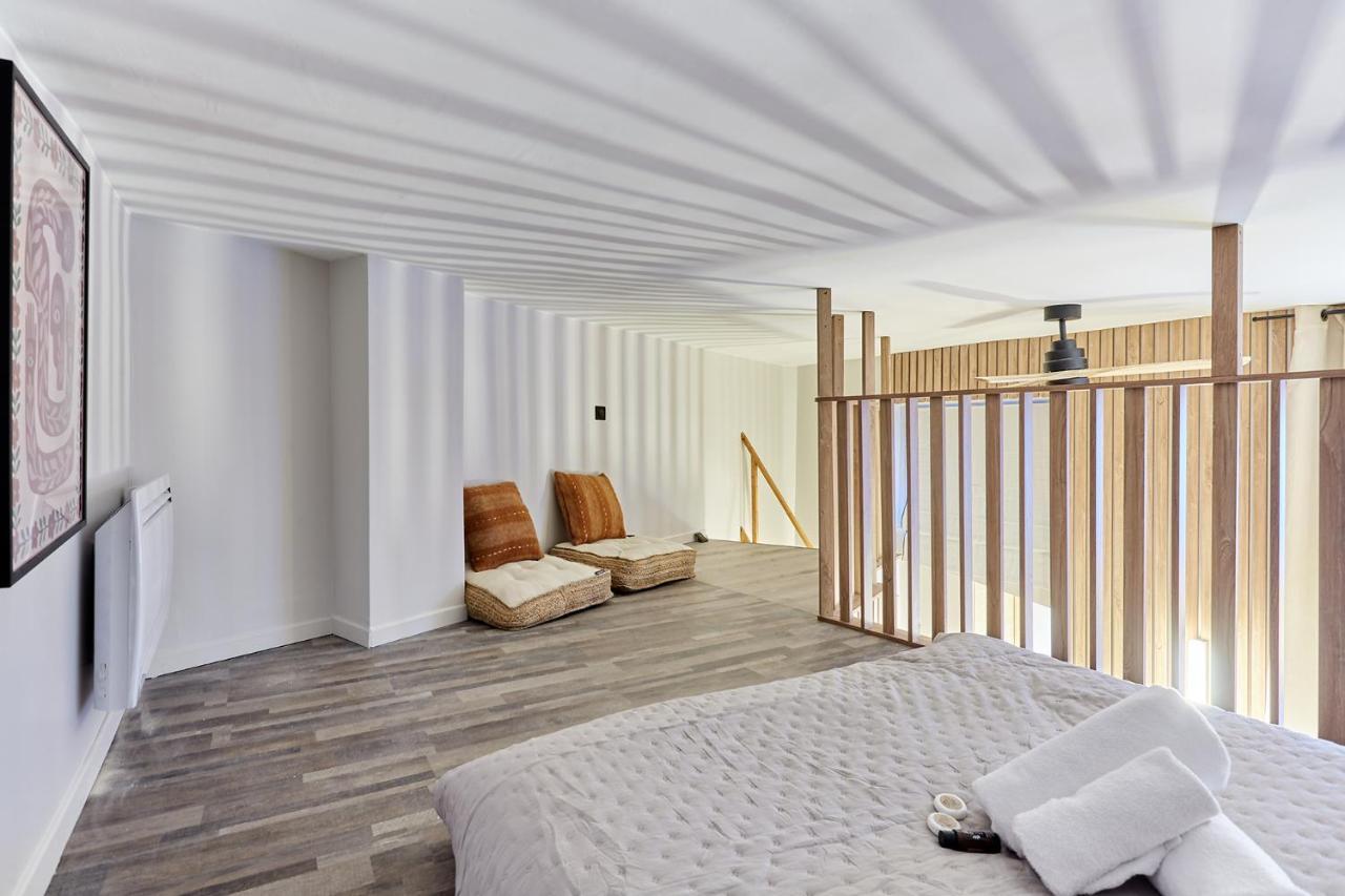 Apartment Batignolle Montmartre By Studio Prestige Paris Bagian luar foto